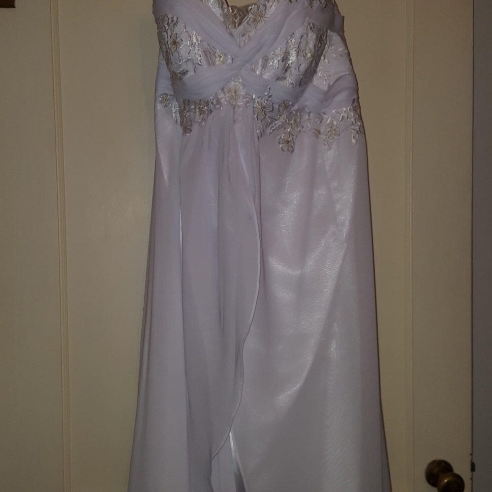 Strapless Wedding Dress NWOT - Picture 8 of 12